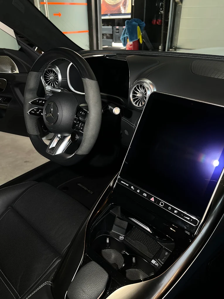 Mercedes-AMG — Cockpit Detailing