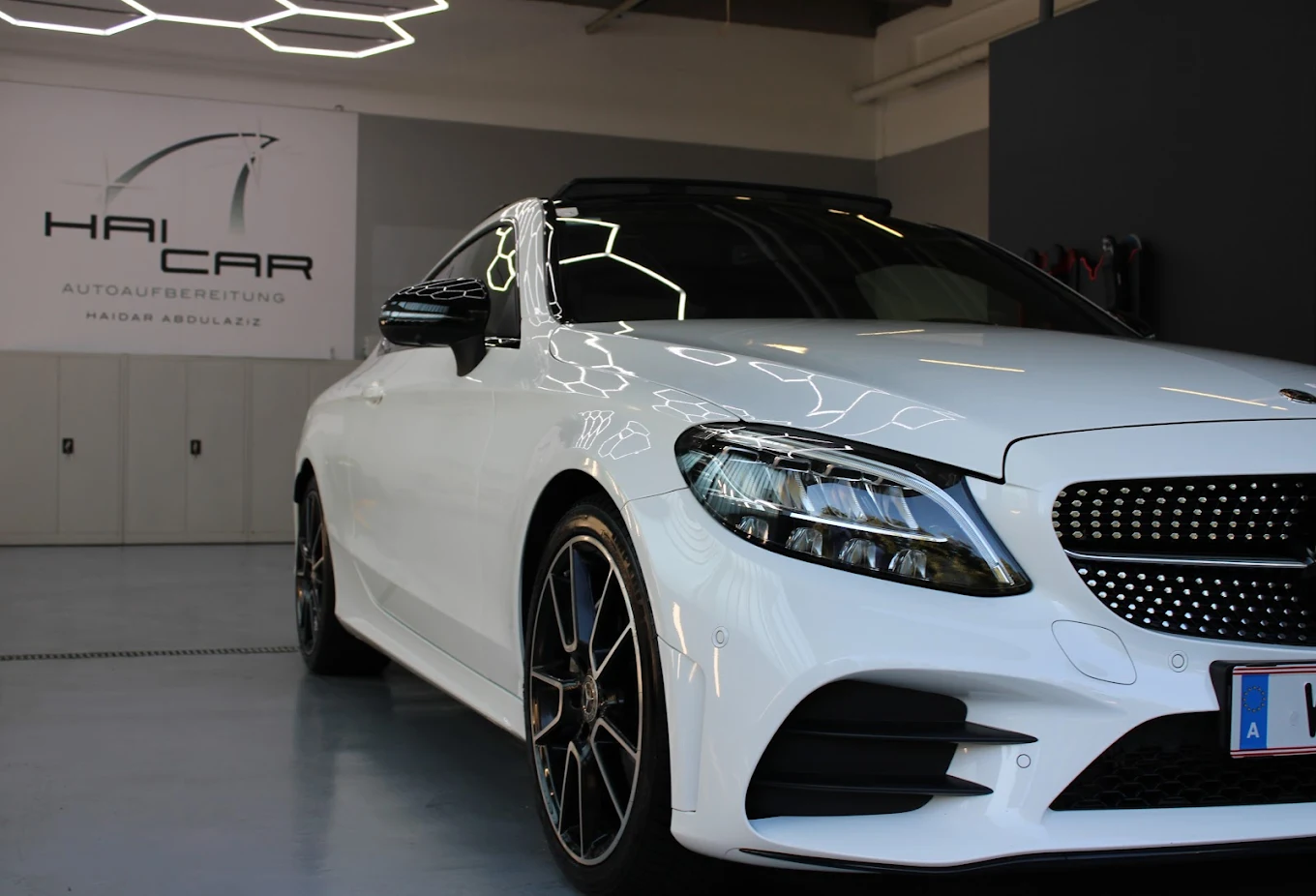 Mercedes C-Coupe AMG — Glanz-Aufbereitung